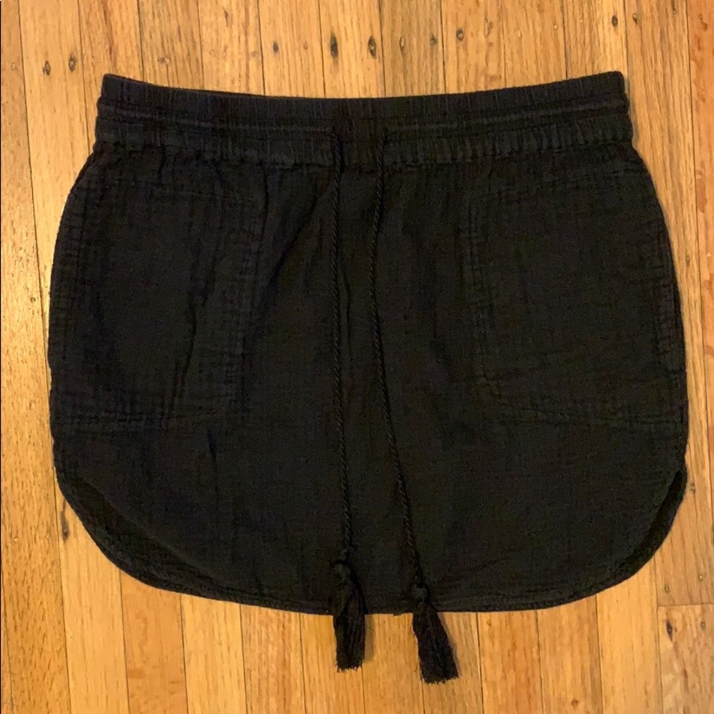 Aritzia Community Black Skirt